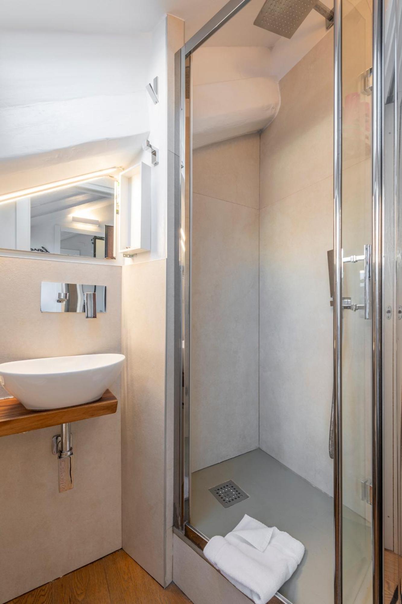 Bright Mini Studio In The Heart Of Milaan Buitenkant foto